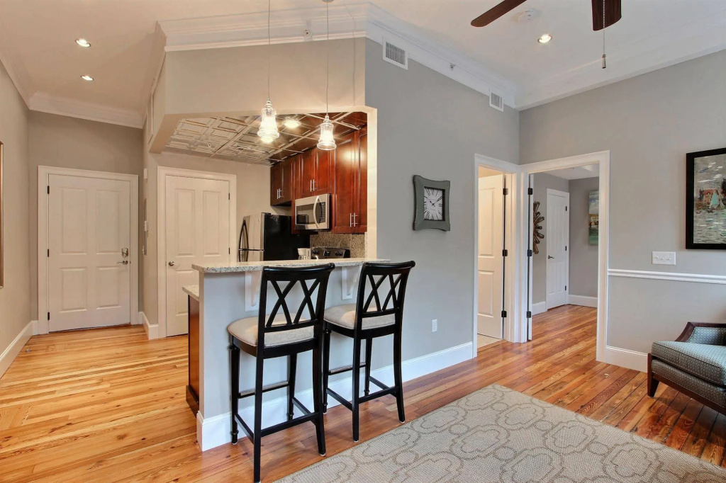 The Suites at Bay