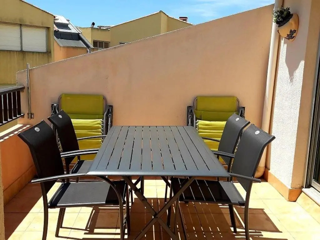 Appartement Bormes-les-Mimosas, 2 pièces, 2 personnes - FR-1-610-38