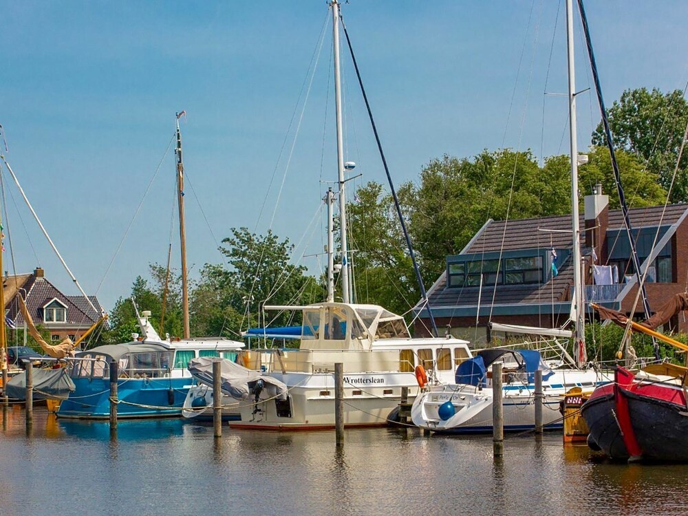 Holiday Home Natuurlijk de Veenhoop by Interhome