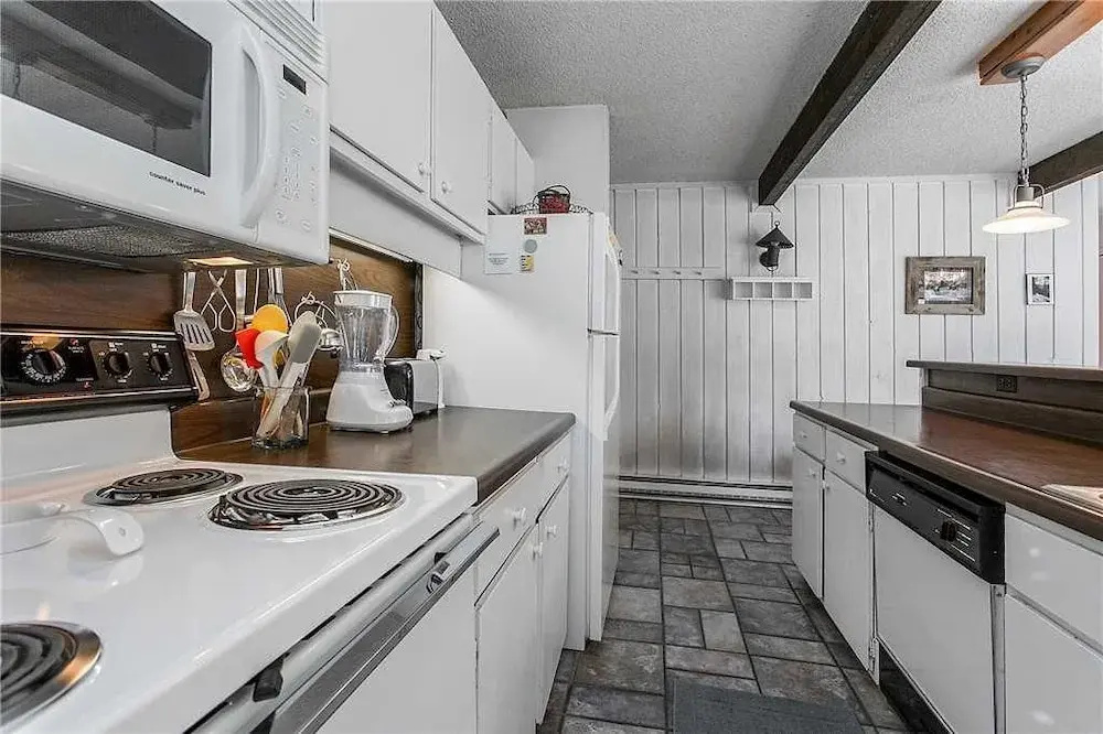 Woodbridge 34A - 2 Bedrooms Condo