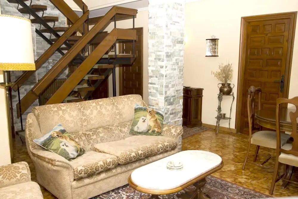 Spacious house in Abejar