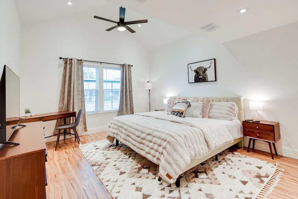 Lakefront Granbury Home With Fire Pit & Grill!