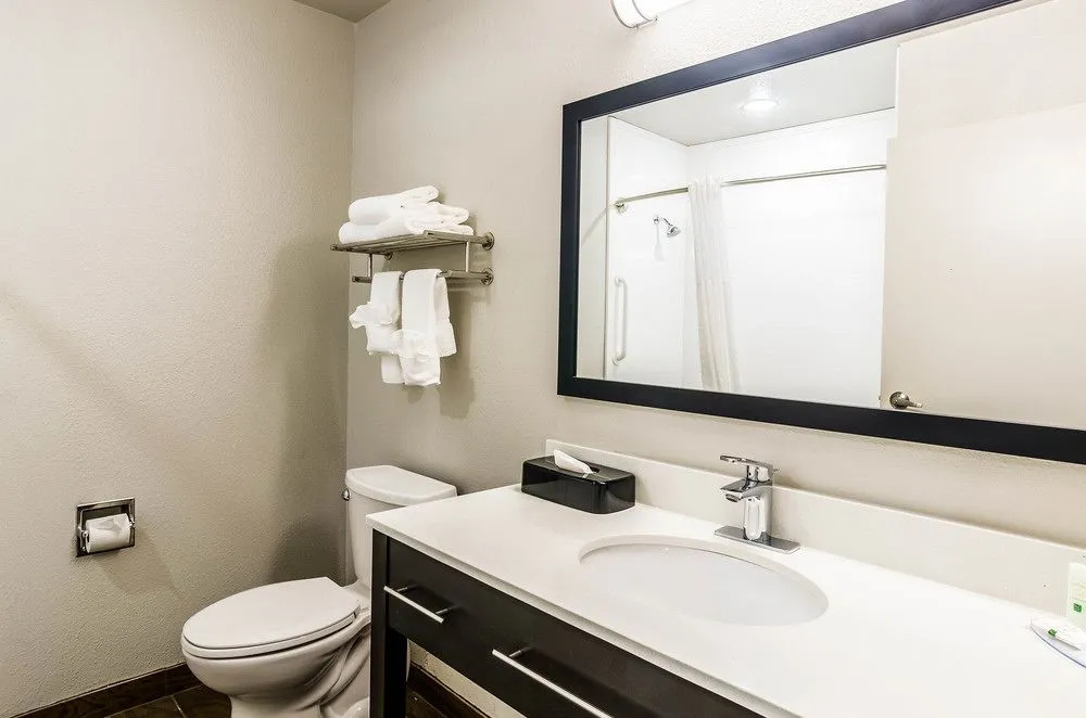La Quinta Inn & Suites Westminster Promenade