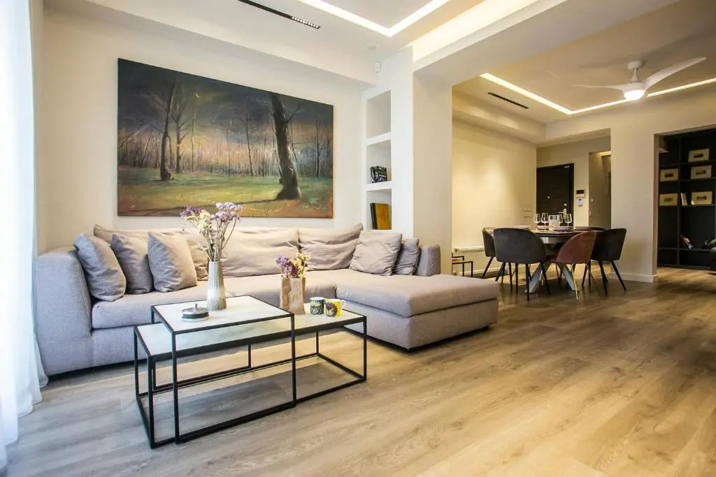 The Lux2 a gorgeous apartment