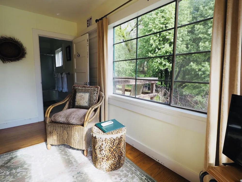 Mine and Farm, The Inn at Guerneville, CA