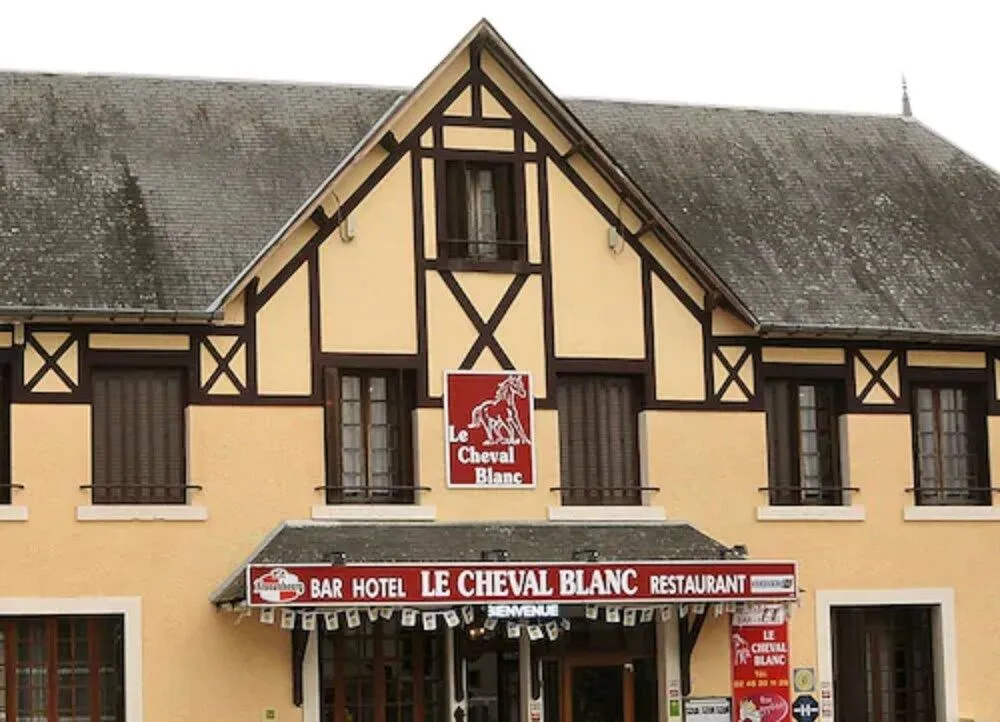 Logis Le Cheval Blanc