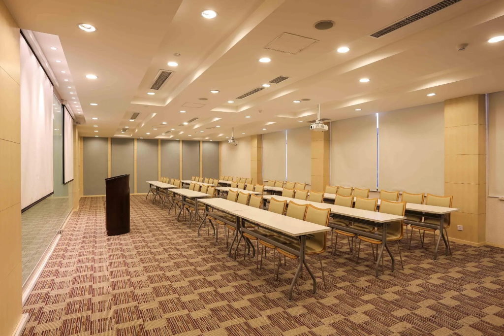 JI Hotel Qingdao Xianggang Zhong Road