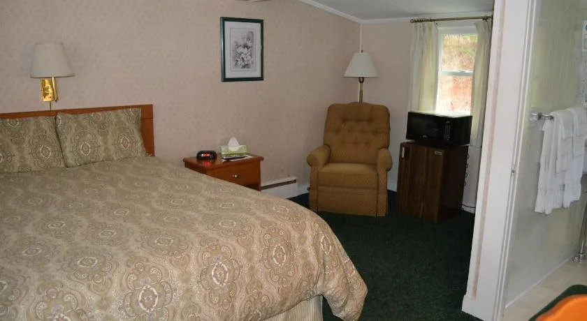 Twin City Motel