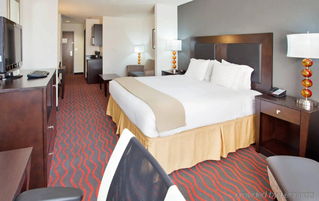 Holiday Inn Express Hotel & Suites Festus-South St. Louis by IHG