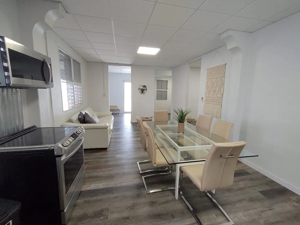 9 Bedrooms Large home San Juan Santurce