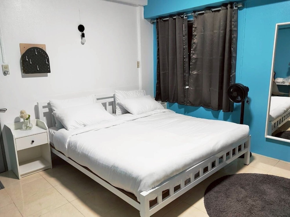 Stay with Ease at Grand Residence 12