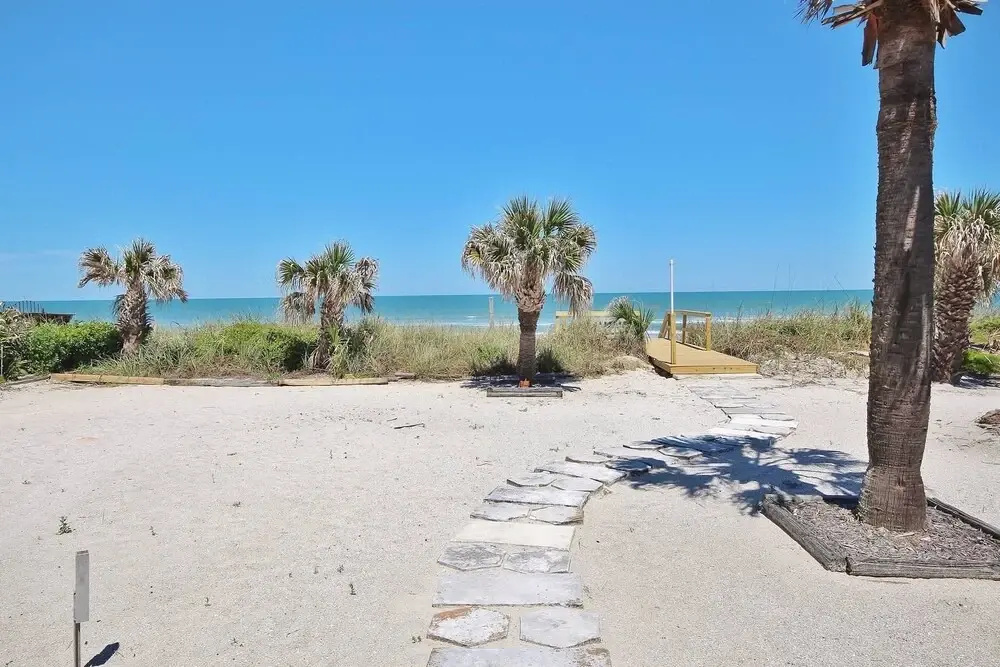 Beachside Vista II Apartment 4