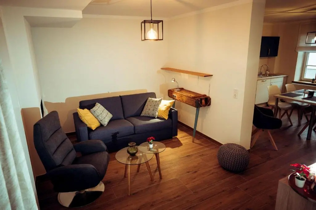 Erasmus 1901 Apartments