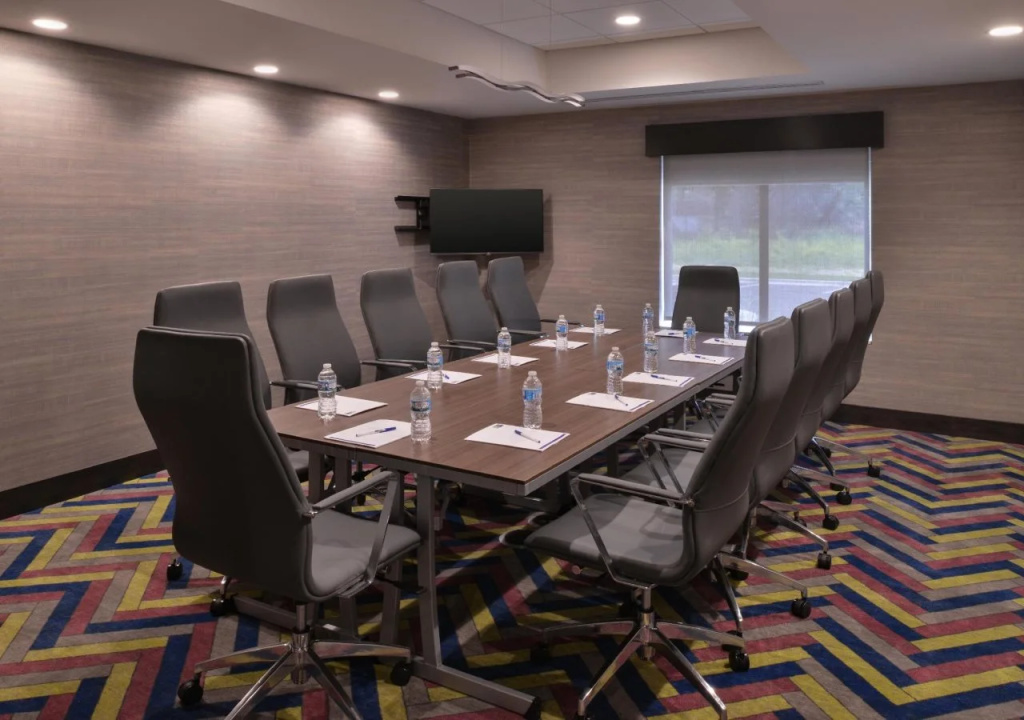 Holiday Inn Express and Suites Bryant - Benton Area by IHG