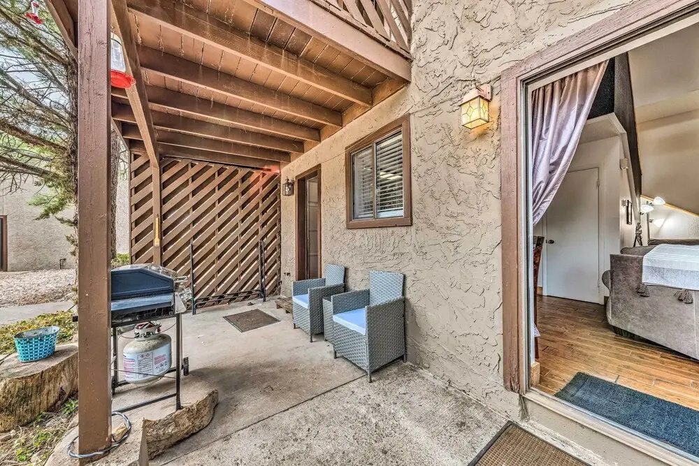 Ruidoso Condo w/ Golf Course View - Walk to Dtwn!