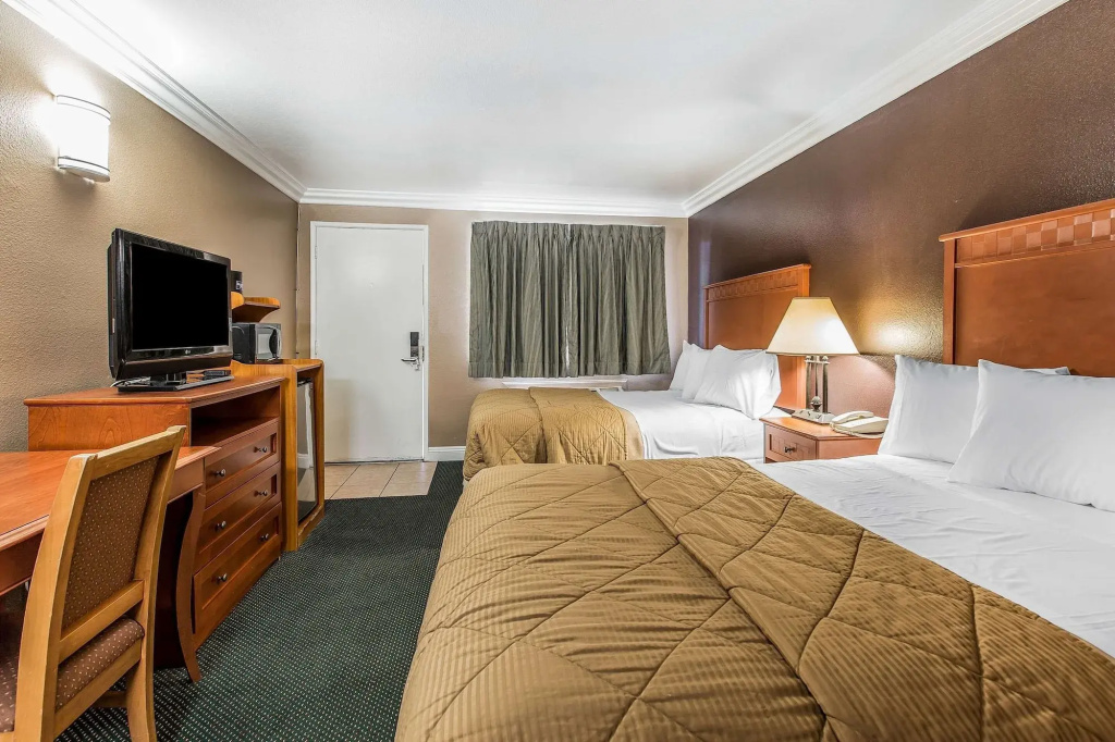 Rodeway Inn Ventura Midtown