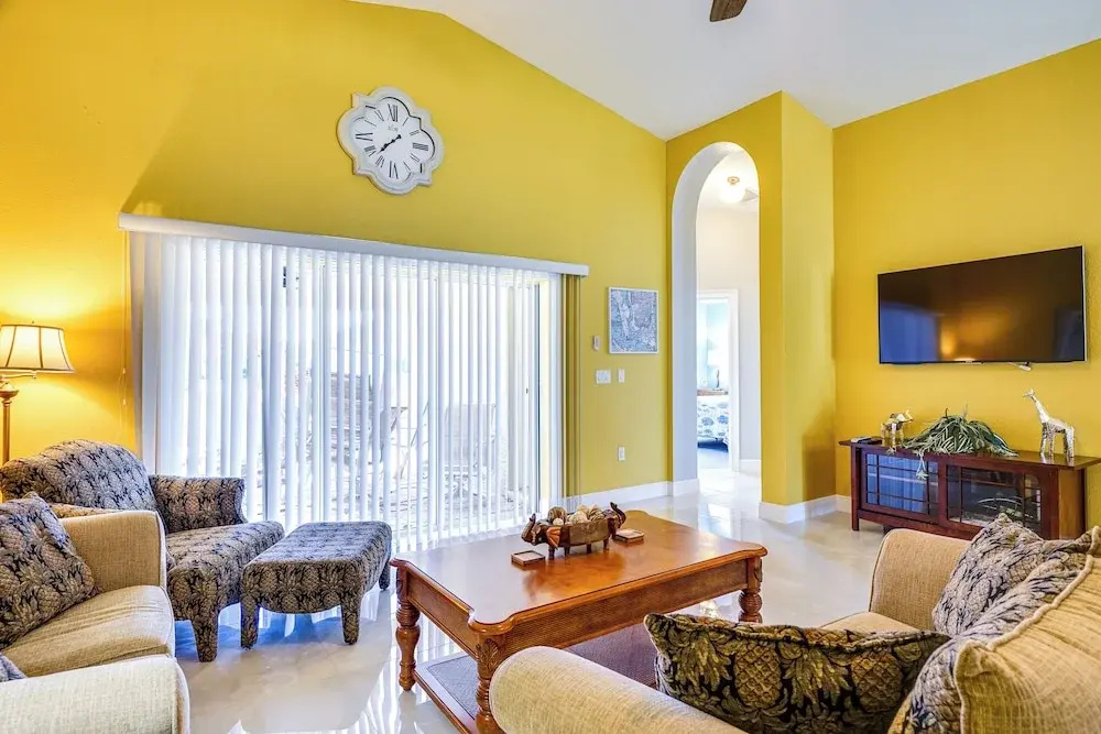 8 Mi to Beach: Cape Coral Home w/ Lanai + Pool