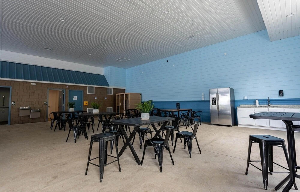 White Tail Summit - Sleeps 33 10 Bedroom Home by RedAwning
