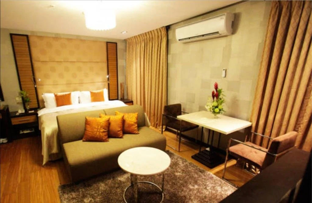 The Royal Mandaya Hotel