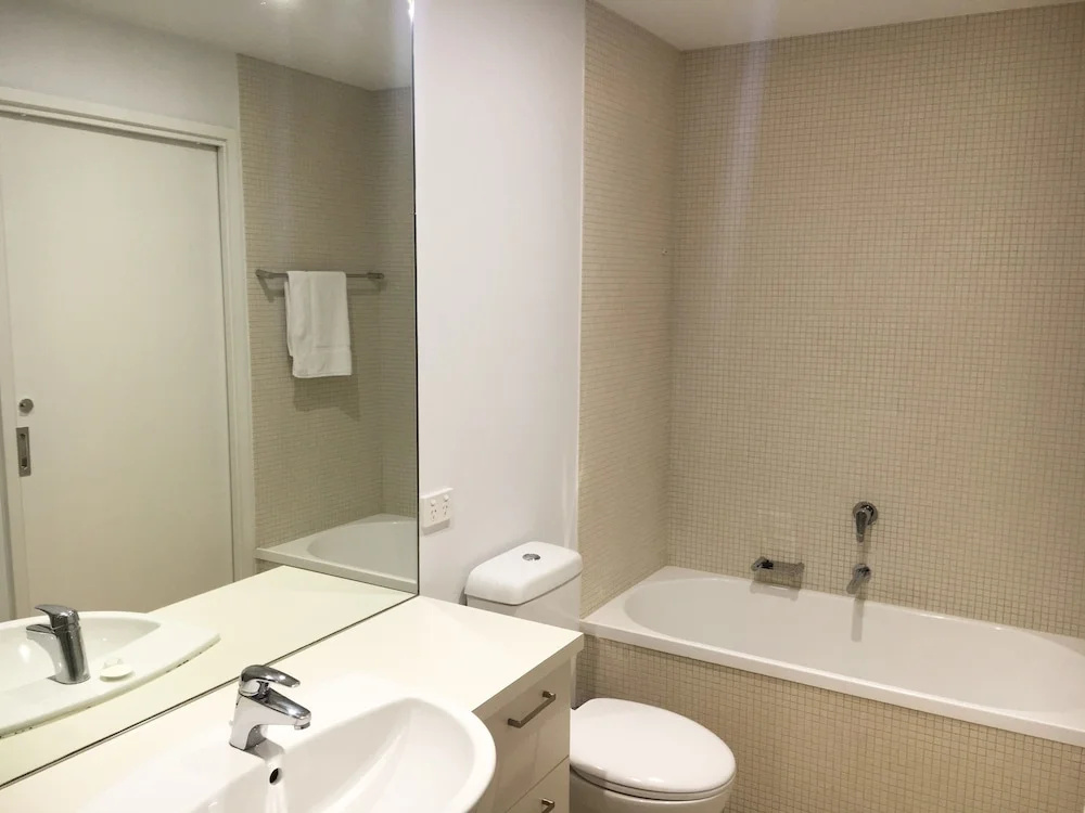 Docklands Private Collection - City Harbour Apartments