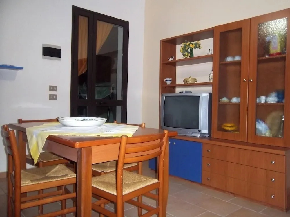Apartment With 2 Bedrooms in Seccagrande, With Wonderful sea View, Terrace and Wifi - 900 m From the Beach