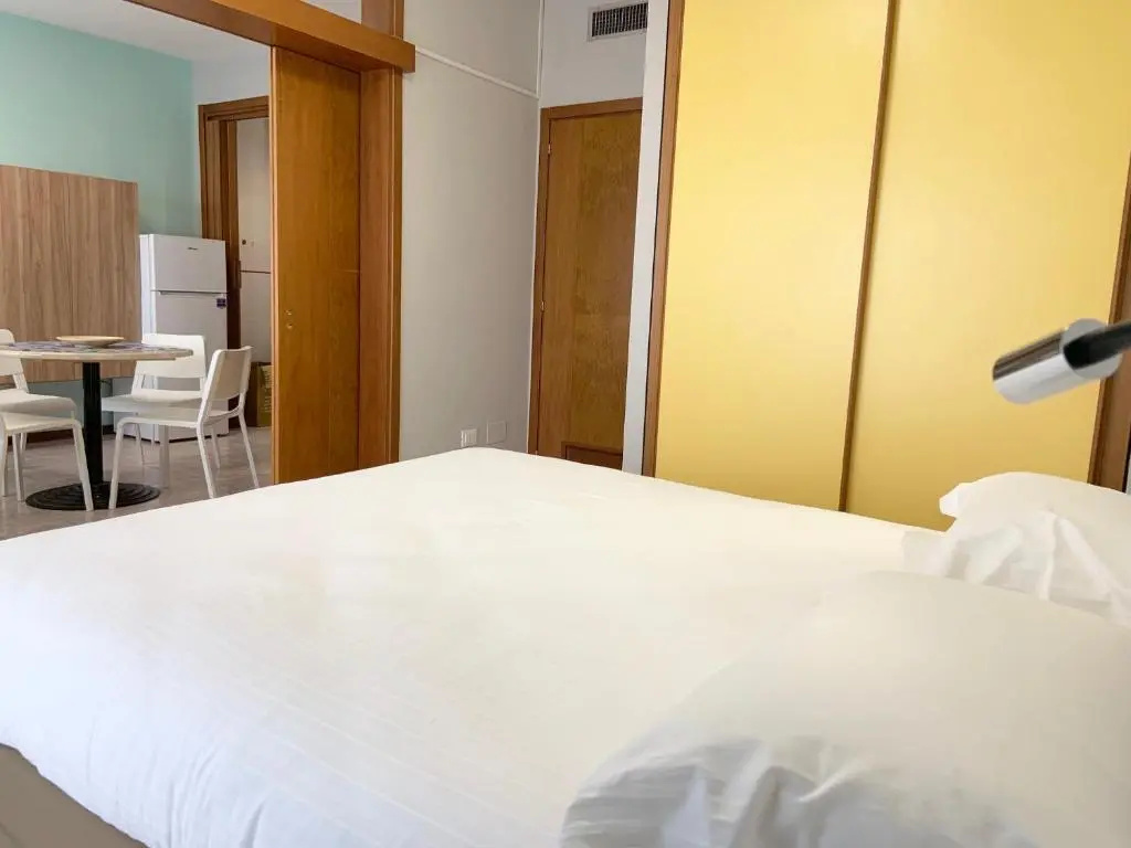Suites Marilia Apartments Pool Side - Suite Livorno Holiday Home Group