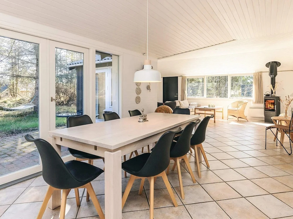 6 Person Holiday Home in Albaek