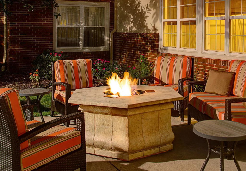 Courtyard by Marriott Richmond Northwest