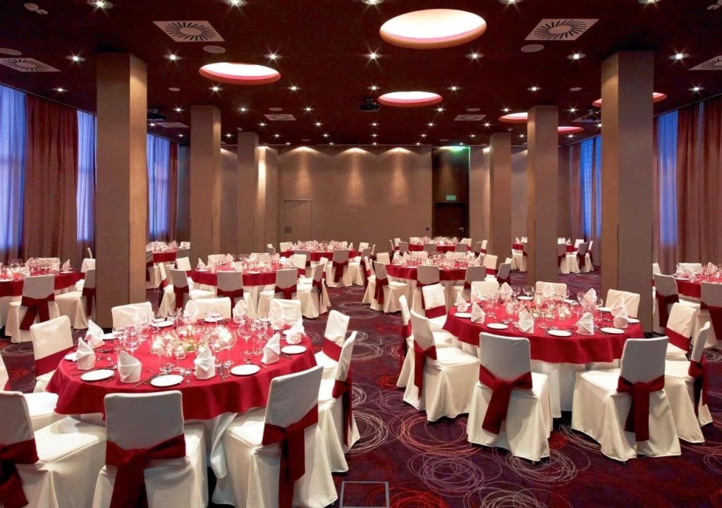 Mercure Warszawa Grand