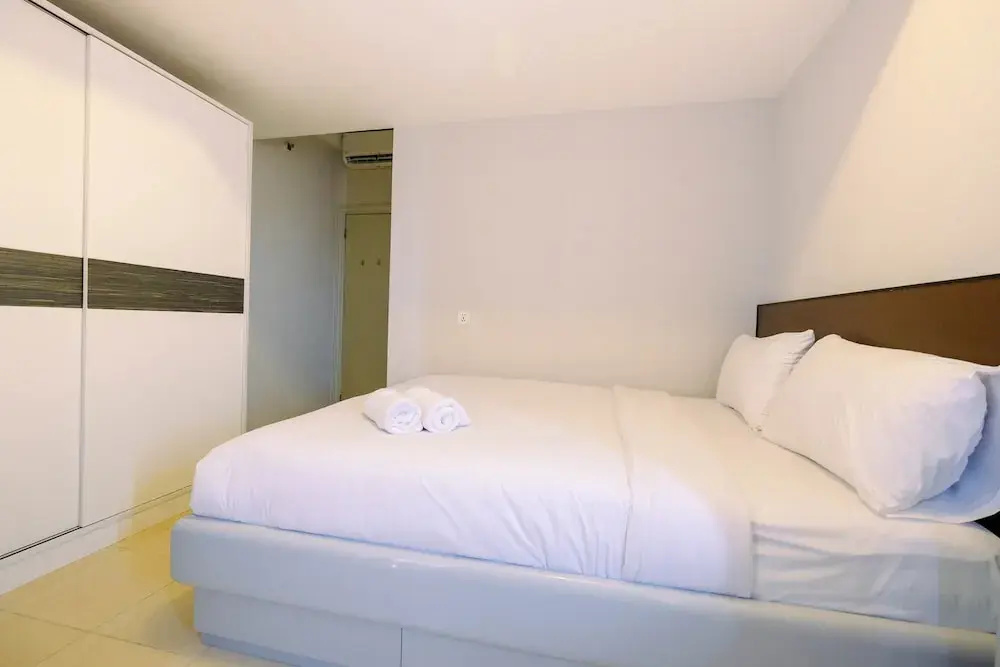 Fully Furnished 2BR at Teluk Intan Apartment