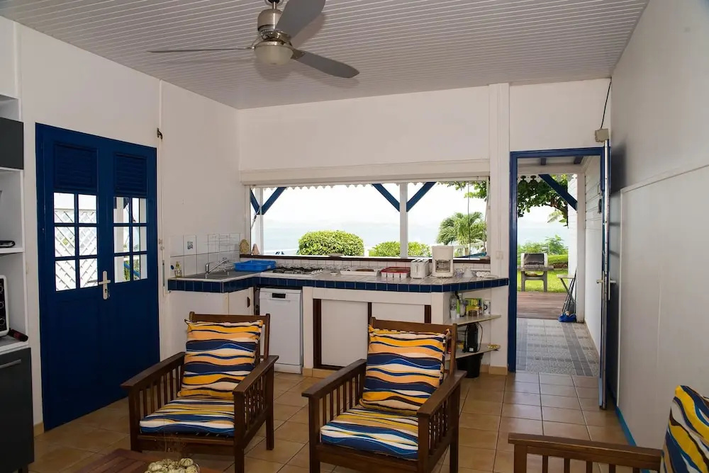 Apartment With 2 Bedrooms in Le Robert, With Wonderful sea View, Enclo