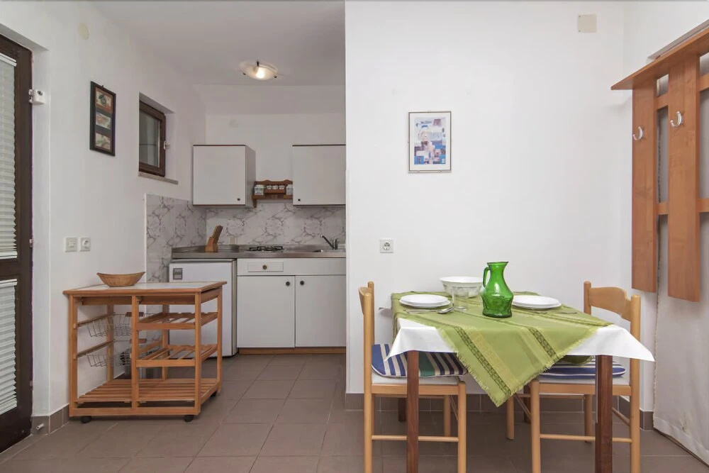 Apartments Eddi 66