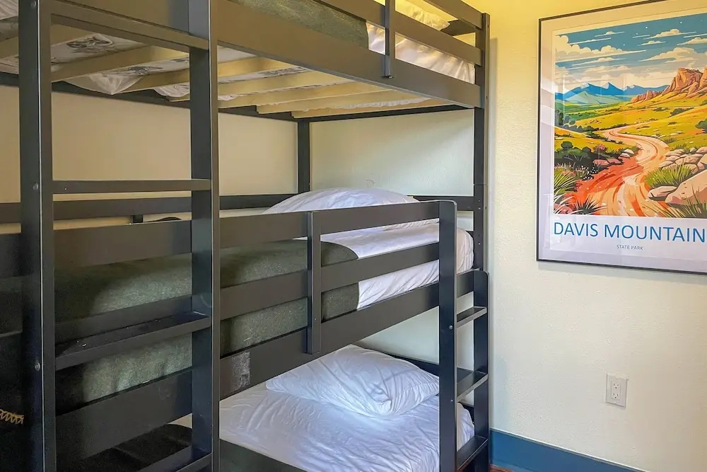 4 Mi to Davis Mountains State Park: Family Retreat
