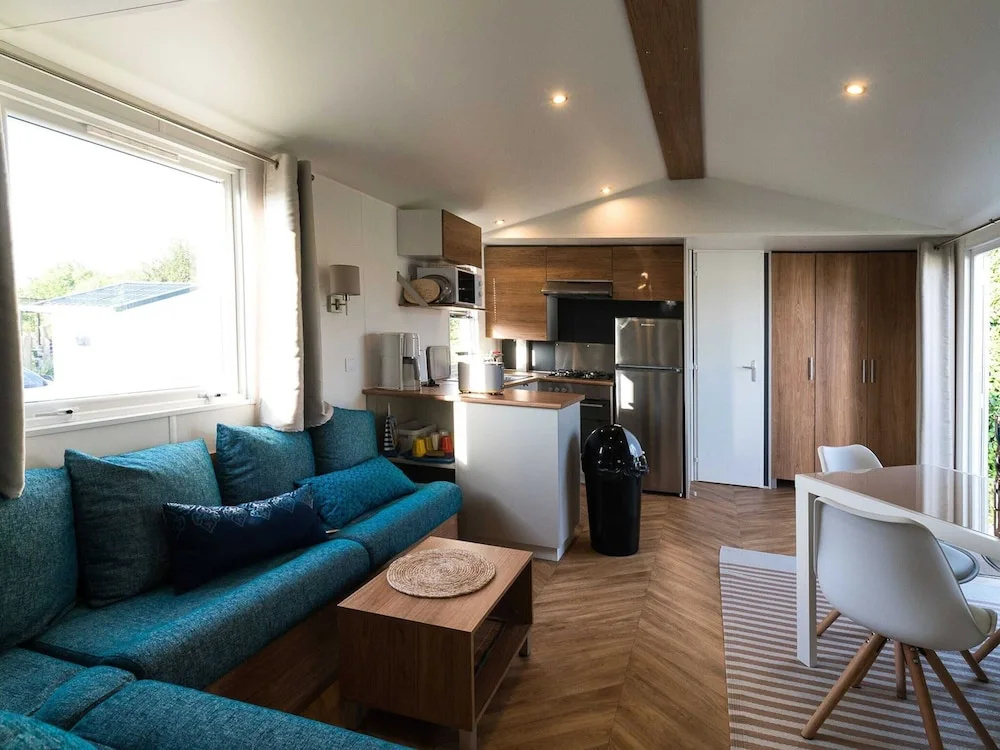 Chalet in Oostkapelle Near Beach & Pool