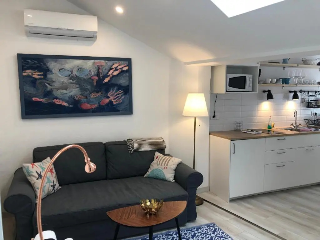 Sweet Suite with free private parking