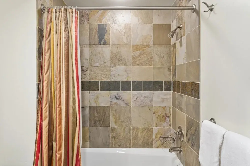 Shooting Star Lodge at Deer Valley Resort - Three Bedroom Deluxe Residence #201 3 Condo