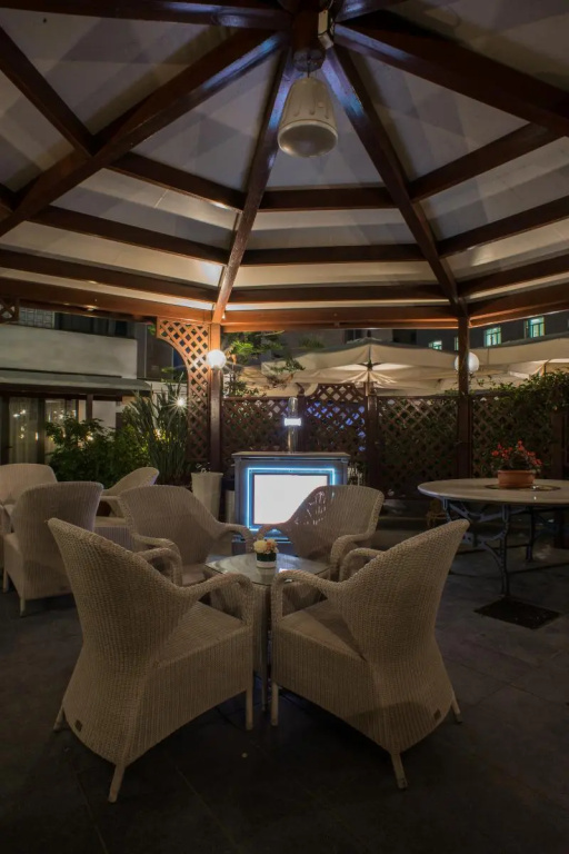 Magri's Hotel