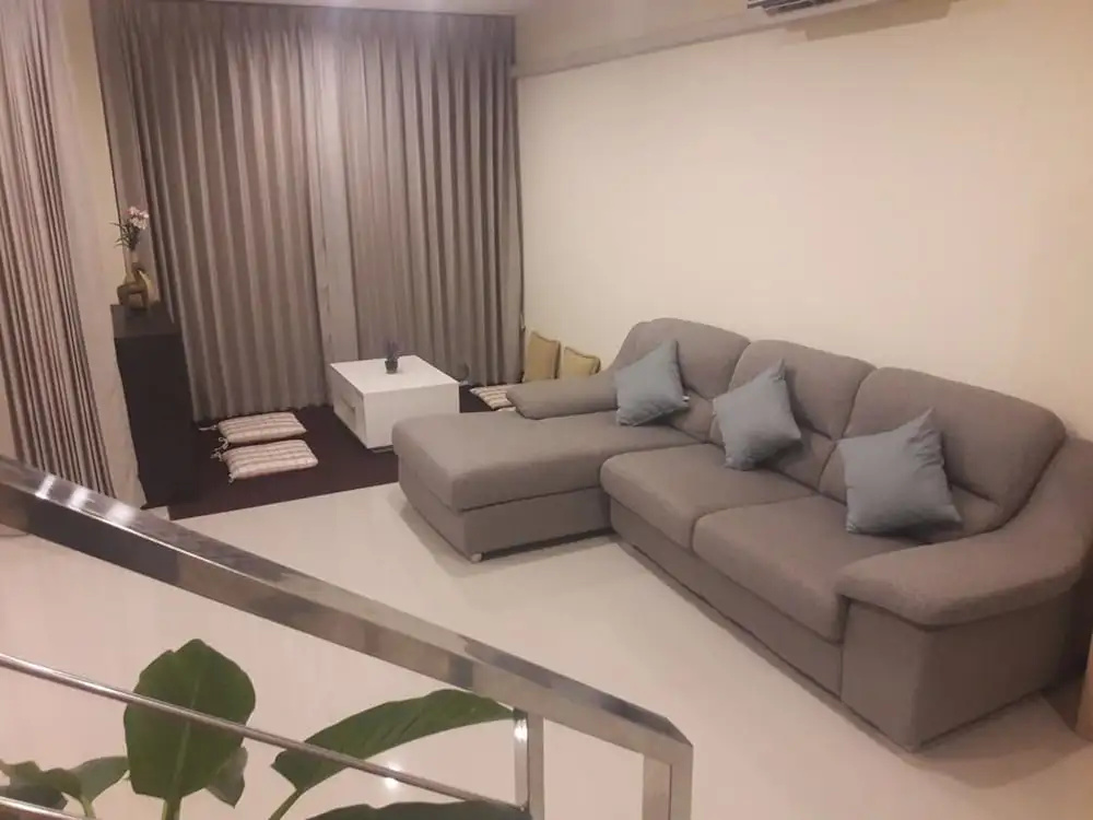 Vacato House