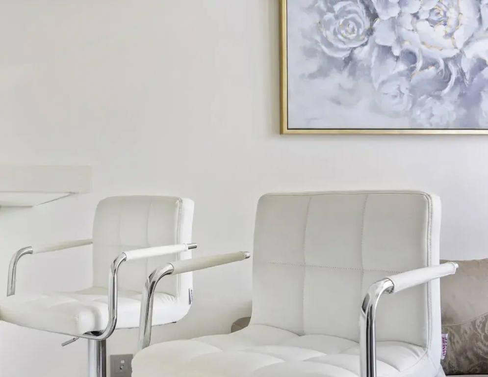 WelHome - Chic Apartment in Liveliest Area in Business Bay