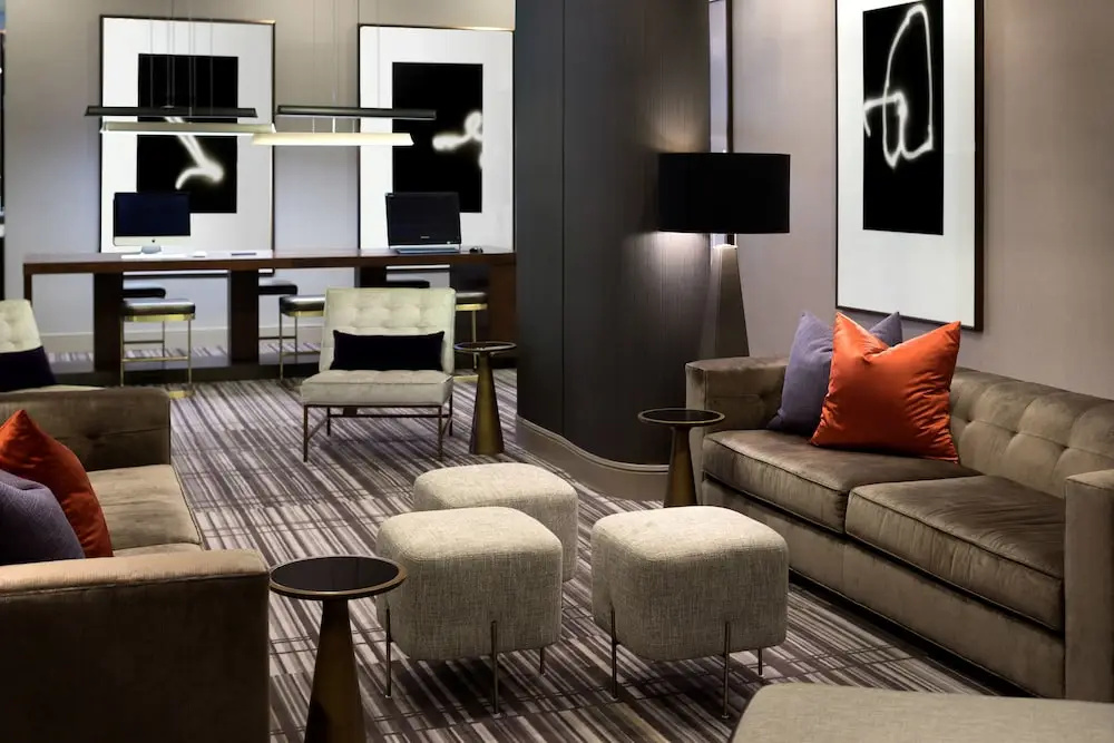 DoubleTree by Hilton Hotel Dallas - Campbell Centre