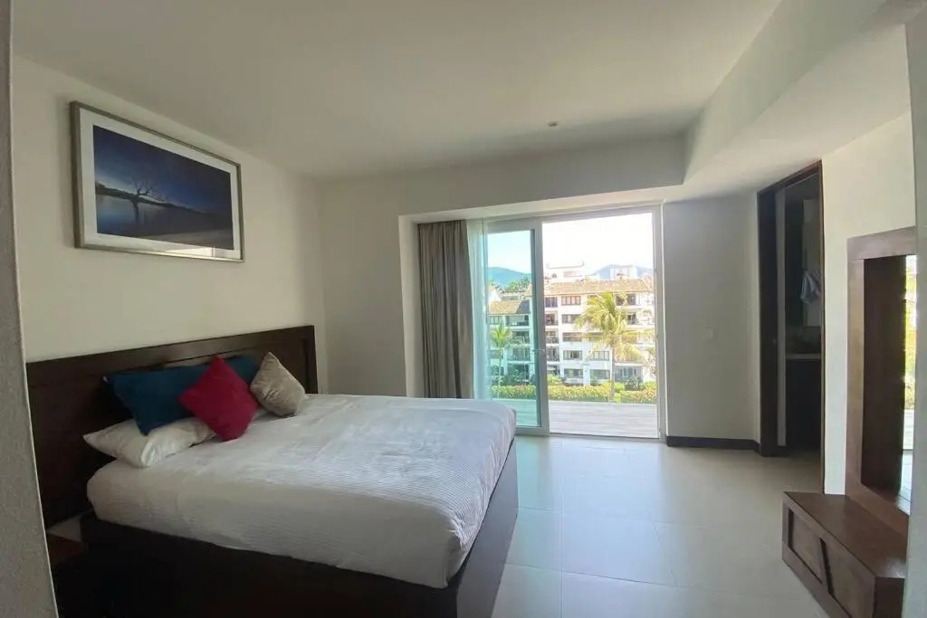 Deluxe Marina View Apartment