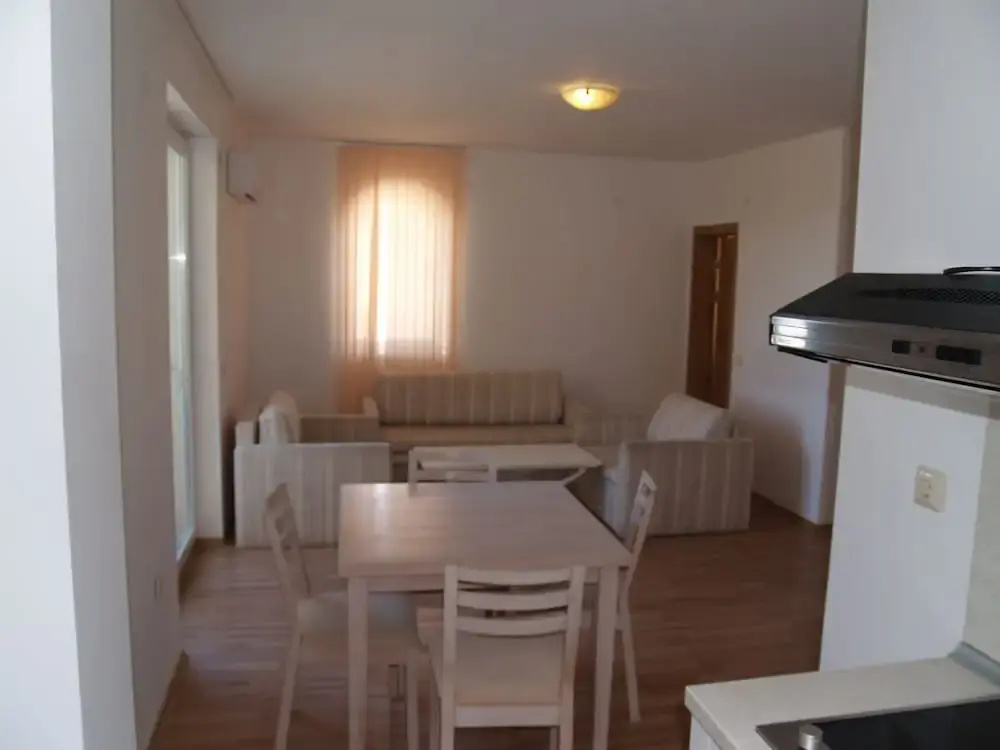 Corsica Apartments