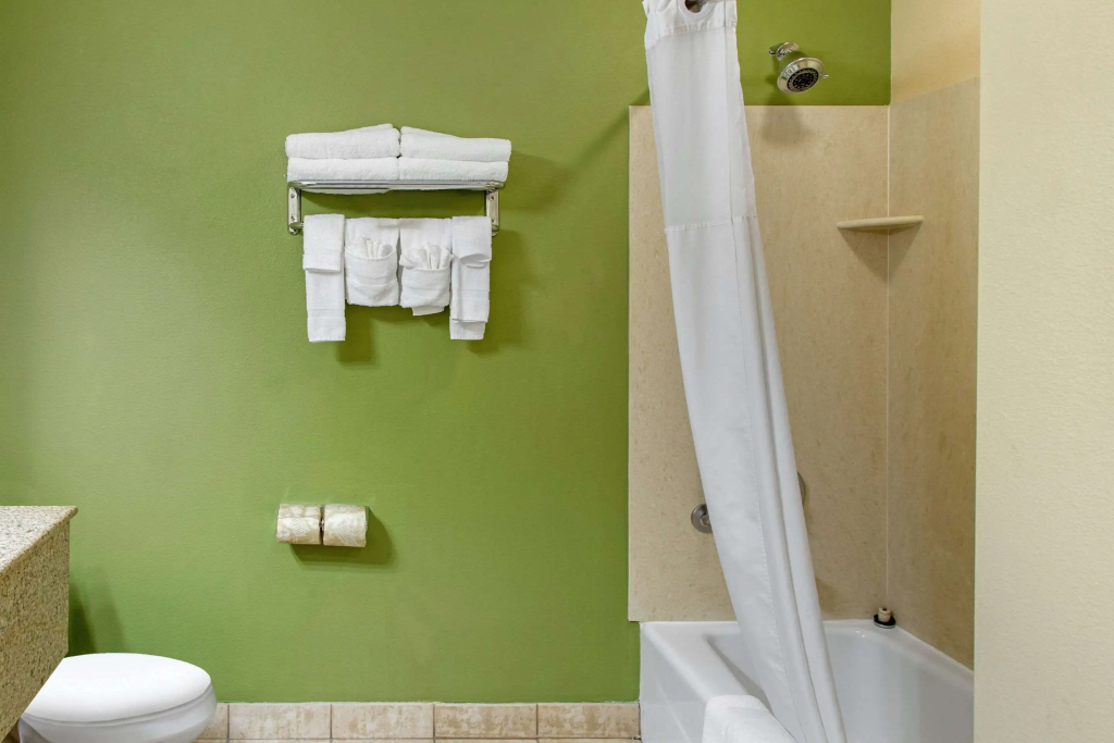 Sleep Inn & Suites Bakersfield North