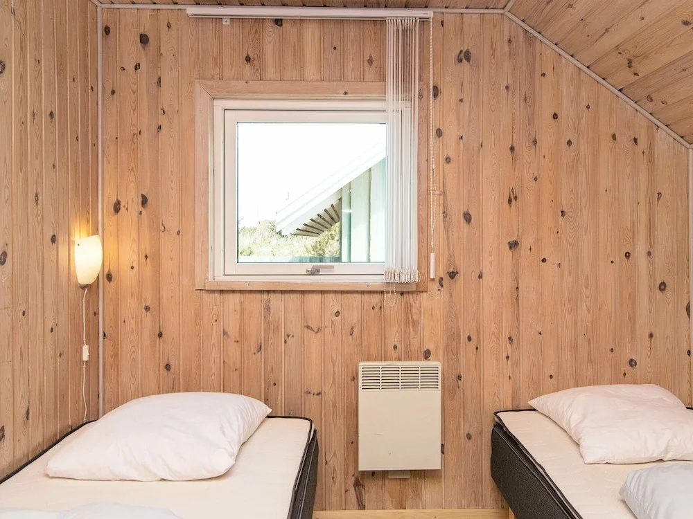 Vintage Holiday Home in Hvide Sande Not Far From Sea Coast