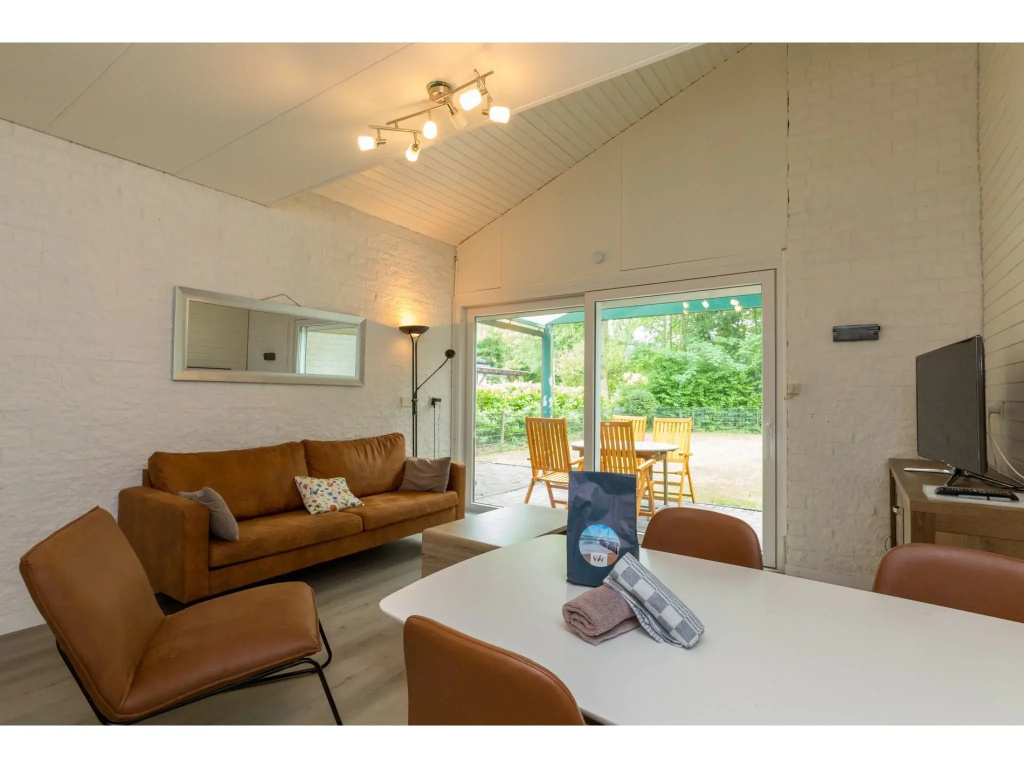 Nice Holiday Home in Quiet Park near Veerse Meer