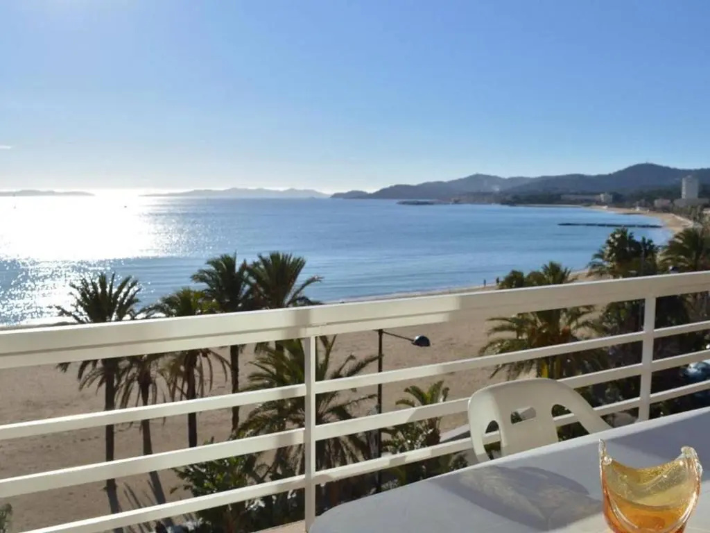 Appartement Le Lavandou, 2 pièces, 4 personnes - FR-1-251-293