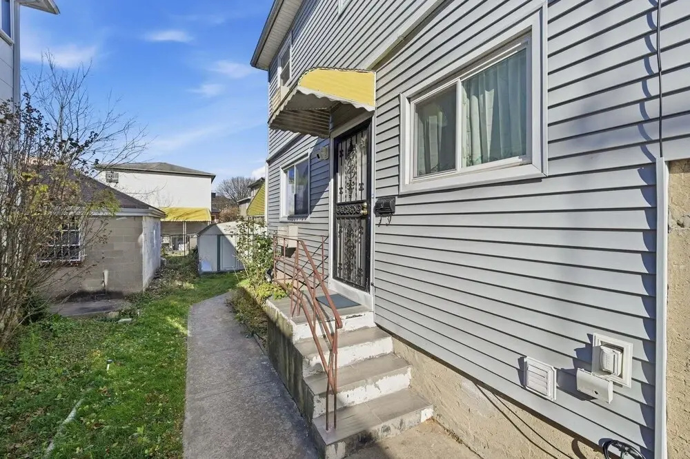 Cozy Comfy Palace In Queens 2 Bedroom Home
