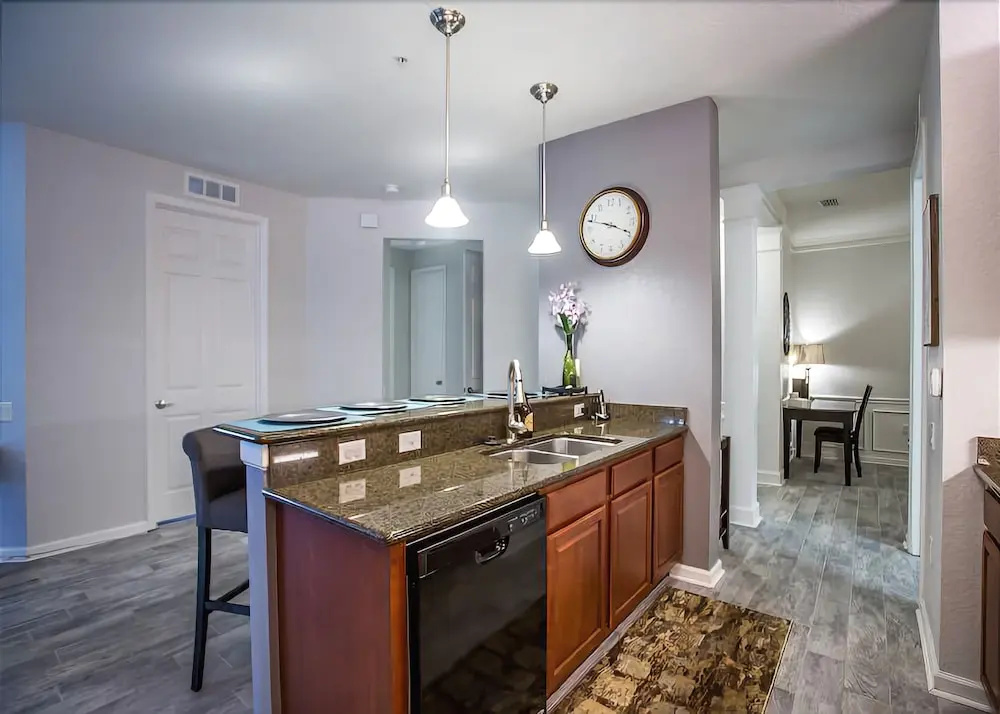 5037 Shoreway Loop #108