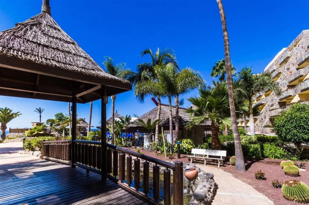 Apartamentos BlueBay Beach Club