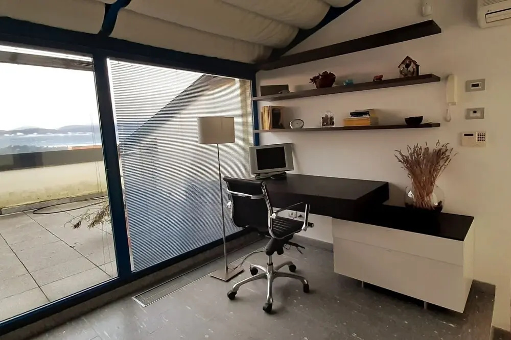 Casa Azalea Rossa - Luxury Lake View Home
